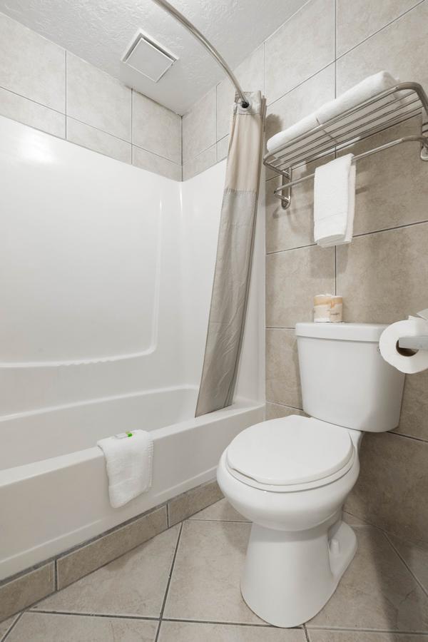 Little Suites Provo Extended Stay エクステリア 写真