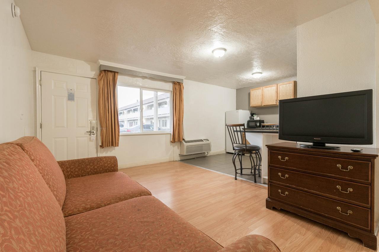 Little Suites Provo Extended Stay エクステリア 写真