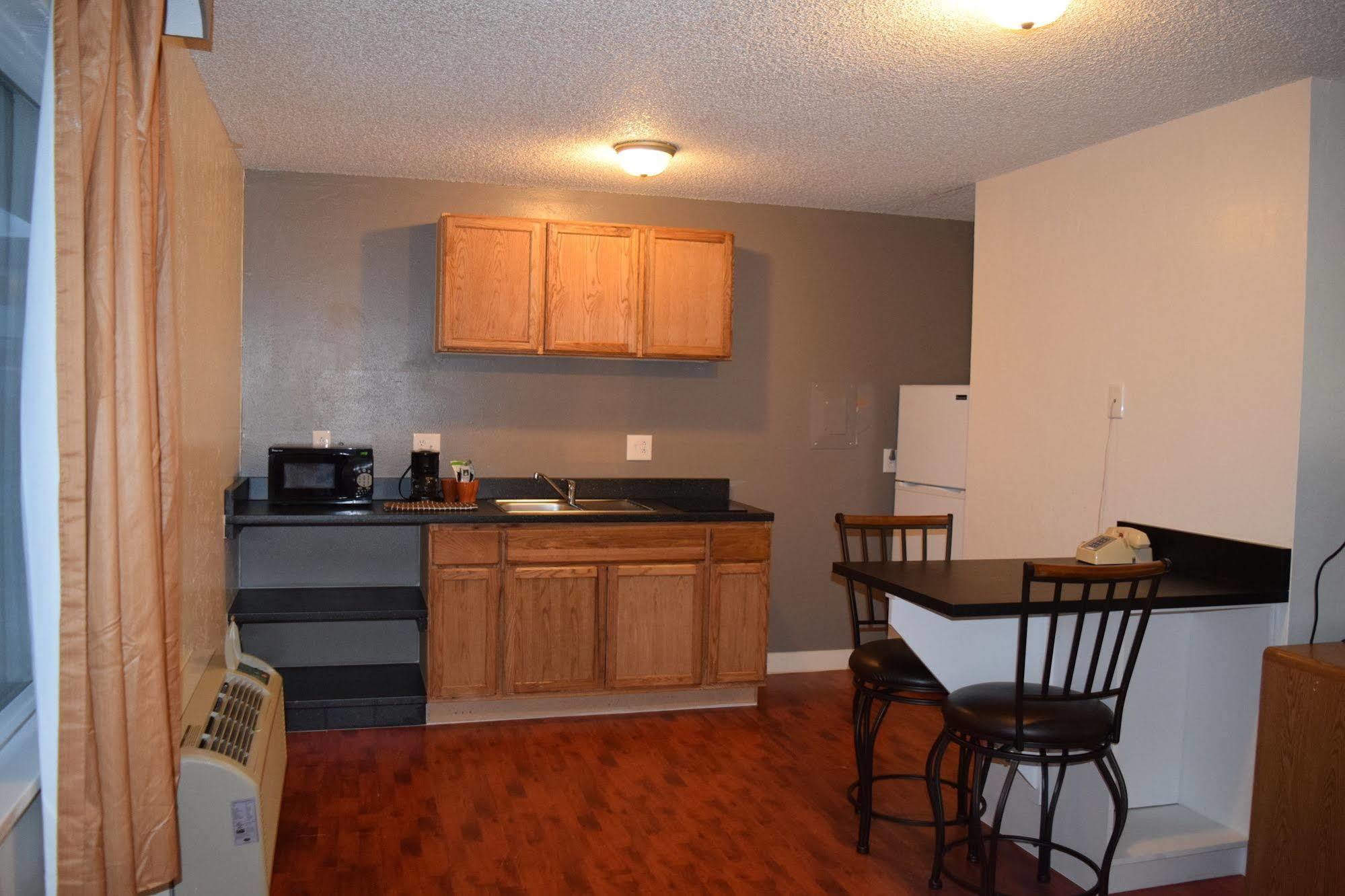 Little Suites Provo Extended Stay エクステリア 写真