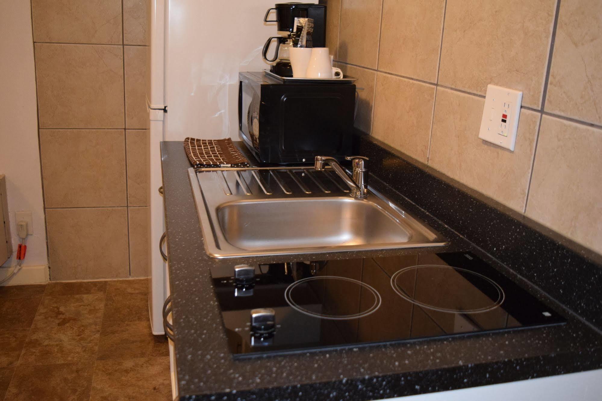 Little Suites Provo Extended Stay エクステリア 写真