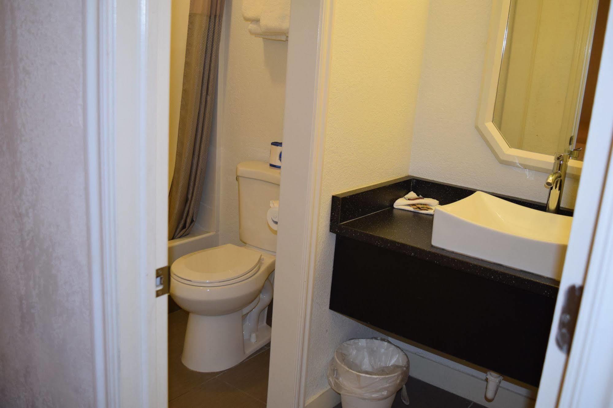 Little Suites Provo Extended Stay エクステリア 写真