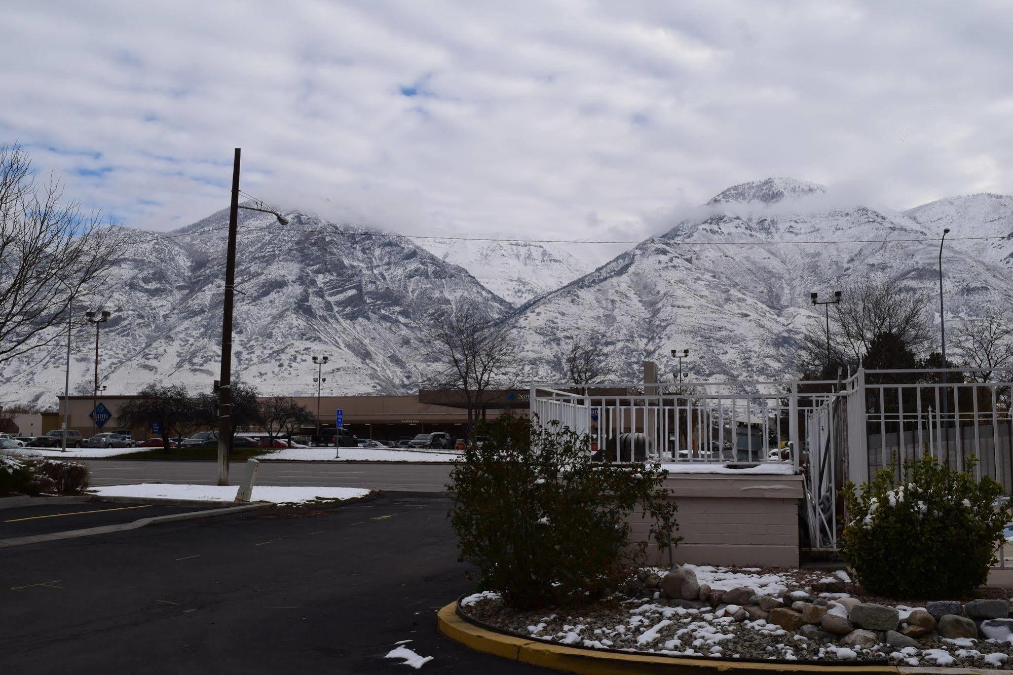 Little Suites Provo Extended Stay エクステリア 写真